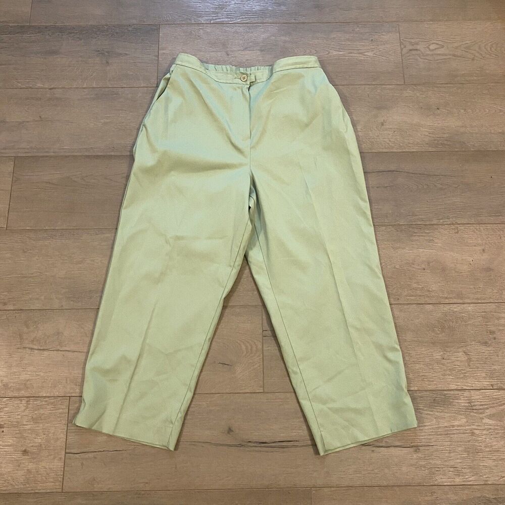 CB Career Capri Pants ~ Sz 12 ~ Green ~ Stretchy High Rise ~ 23.5" Inseam
